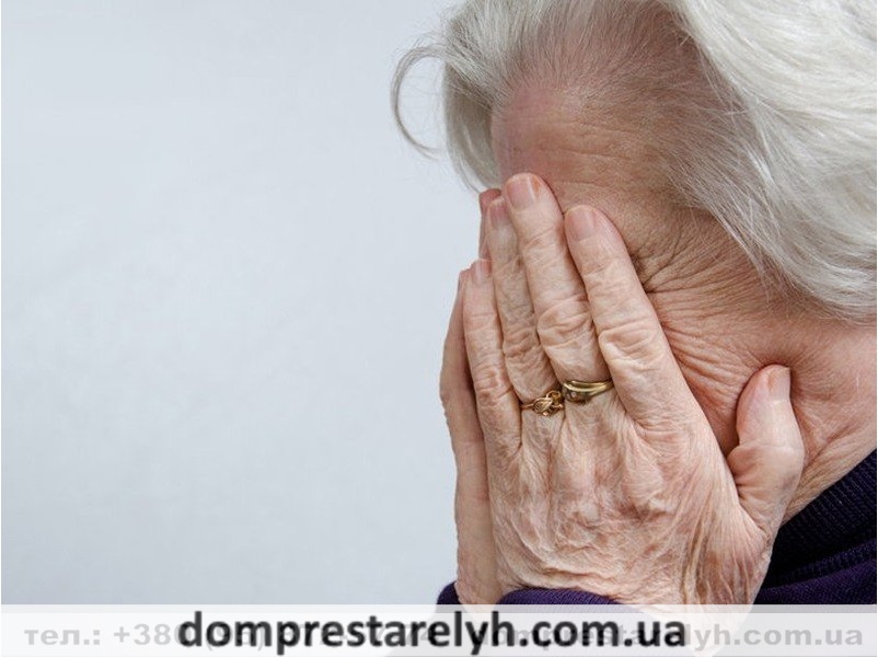 Как обманывают пенсионеров: 7 популярных афер