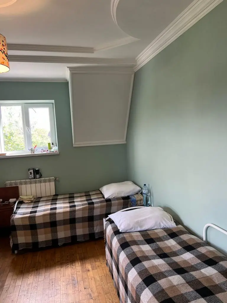 спальная комната в доме престарелых в Черновцах